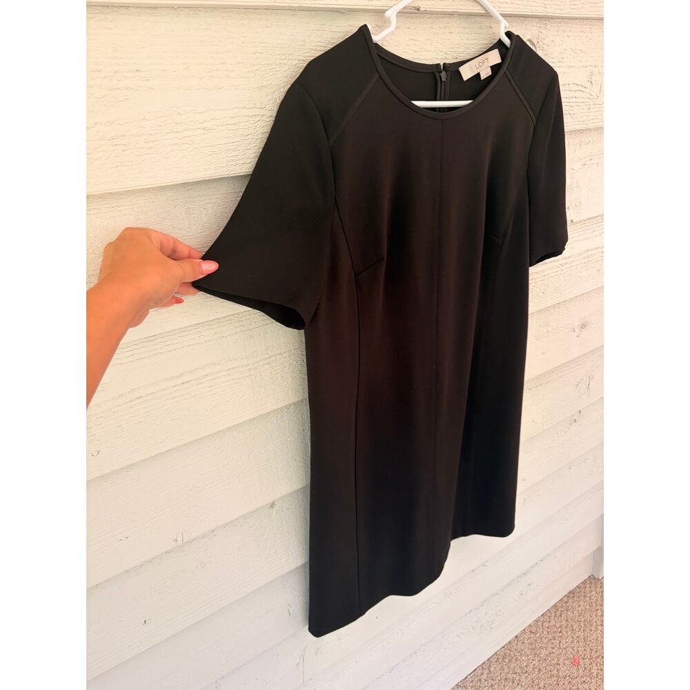 LOFT Ann Taylor Black Short Sleeve Top Blouse Zip Back Size 10 Workwear - Picture 4 of 10